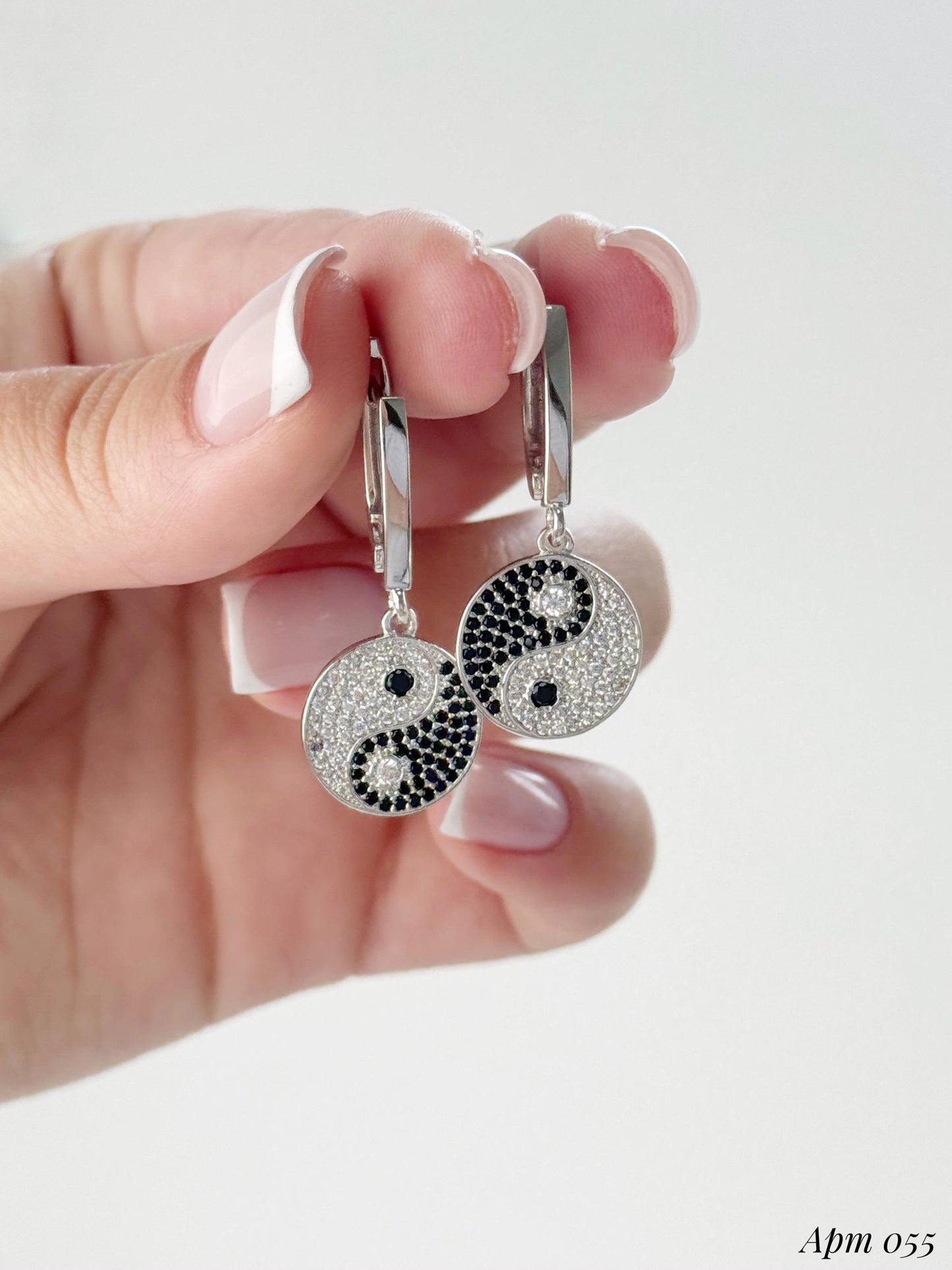 Yin Yang Jewelry Set with Earrings and Ring in Silver Tone| Crystal Black White Balance Symbol| Gift for Women| Zen Boho Jewelry Set