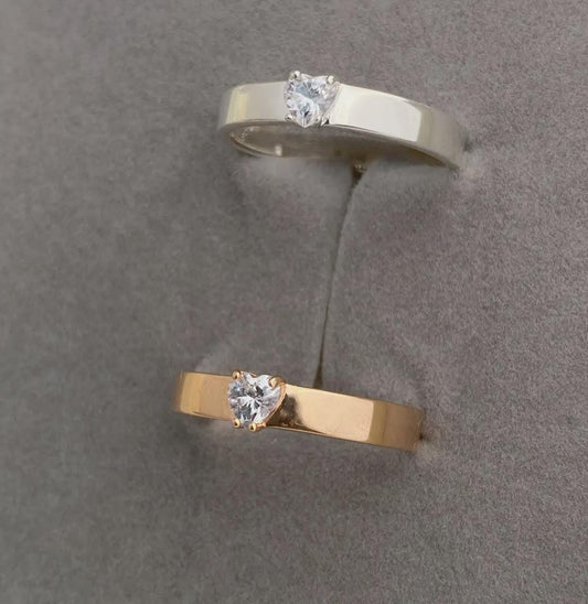 Heart Shaped Engagement Ring – 925 Silver with 9K Gold Plating and Cubic Zirconia – Promise Ring for Her – Minimalist Heart Ring