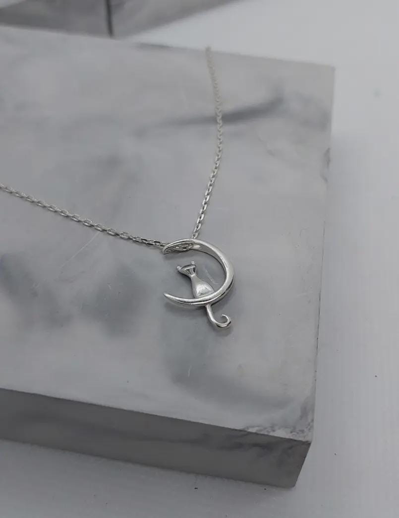 Cat on the Moon Necklace – Gift for Cat Lovers
